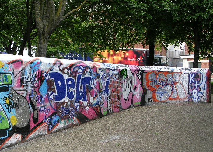 Artwork at Devonshire Green, 5 June 2013